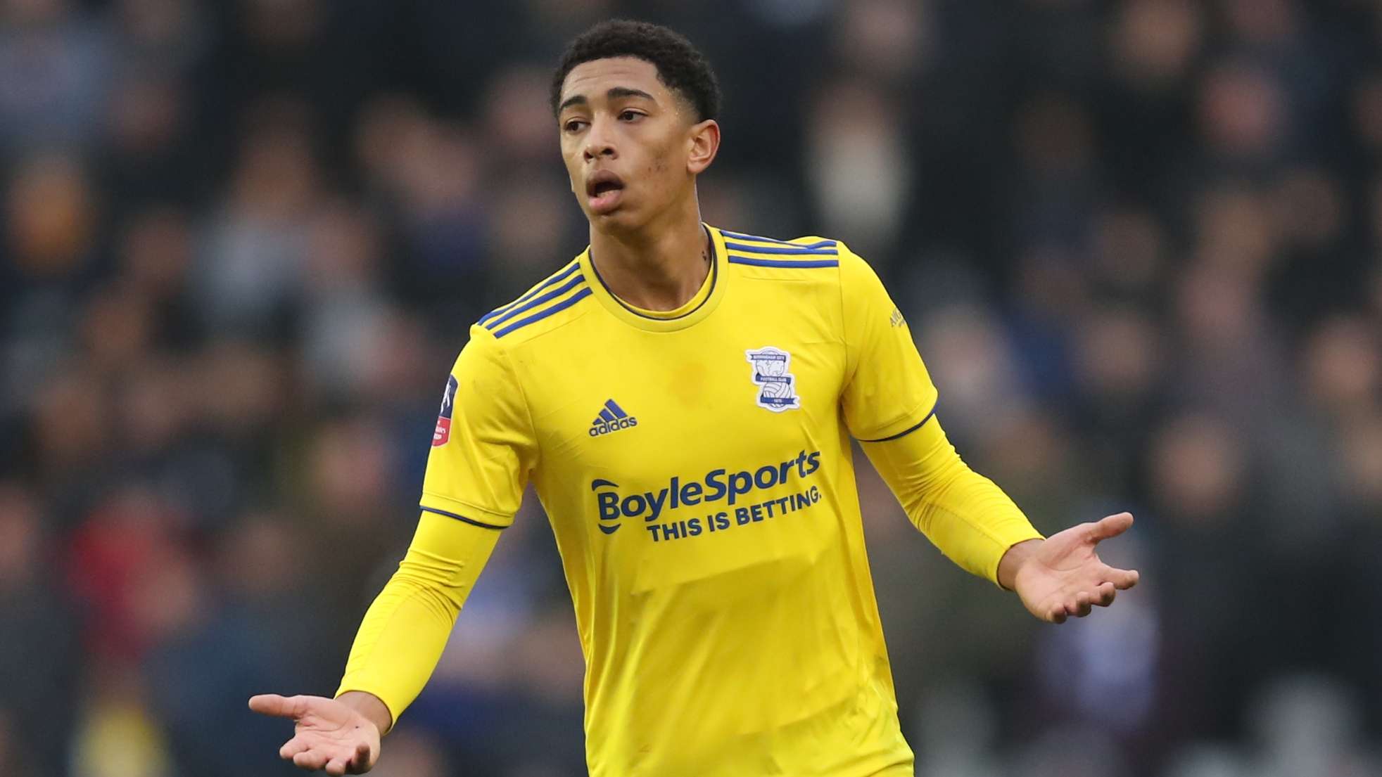 上扮演进攻 上扮演进攻